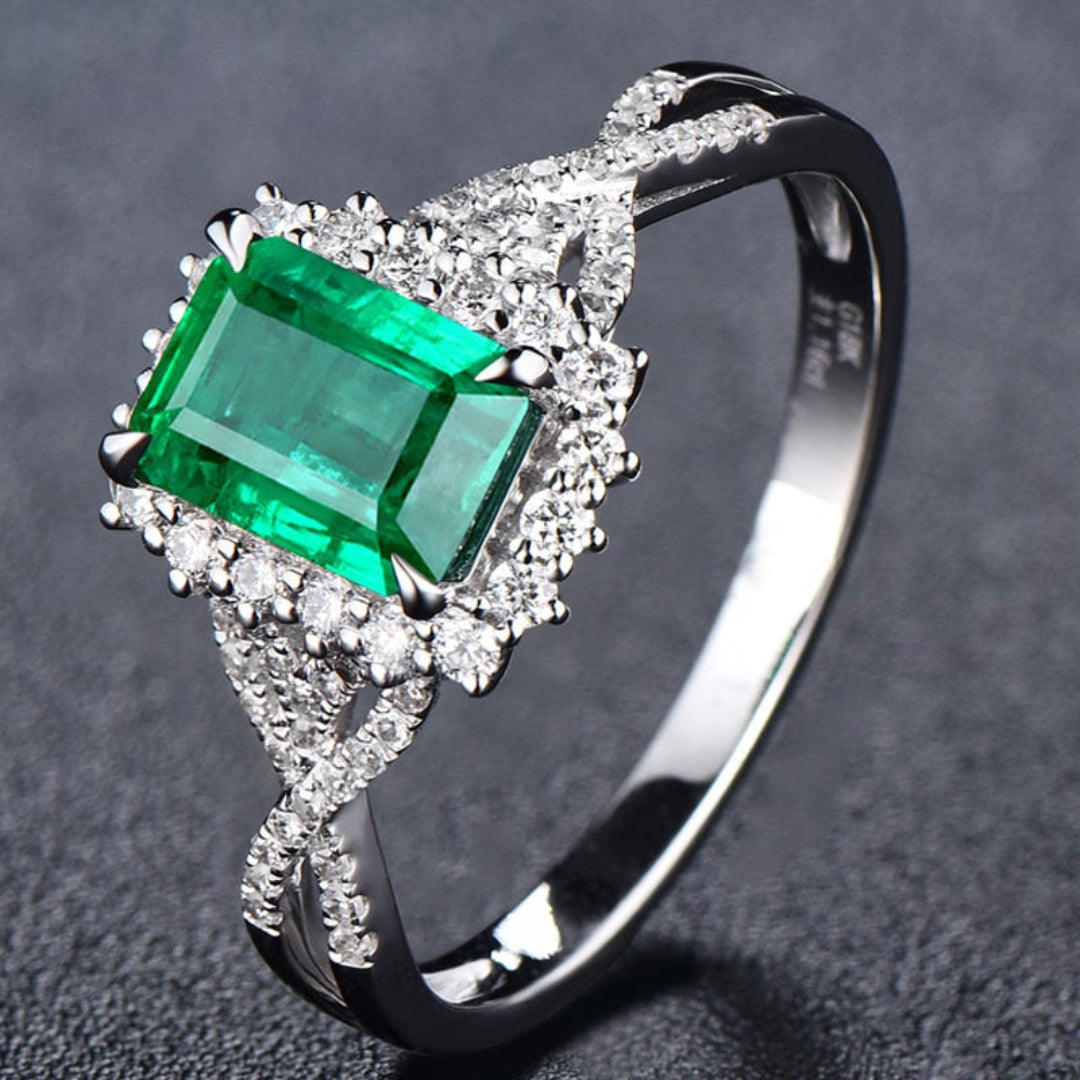 Vintage Style Emerald Sterling Silver Ring