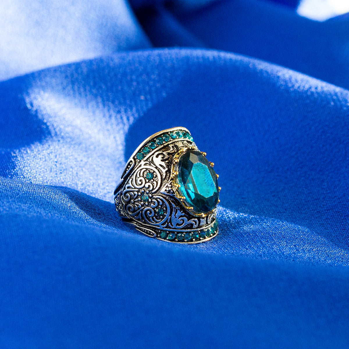 Vintage Aquamarine Silver Ring