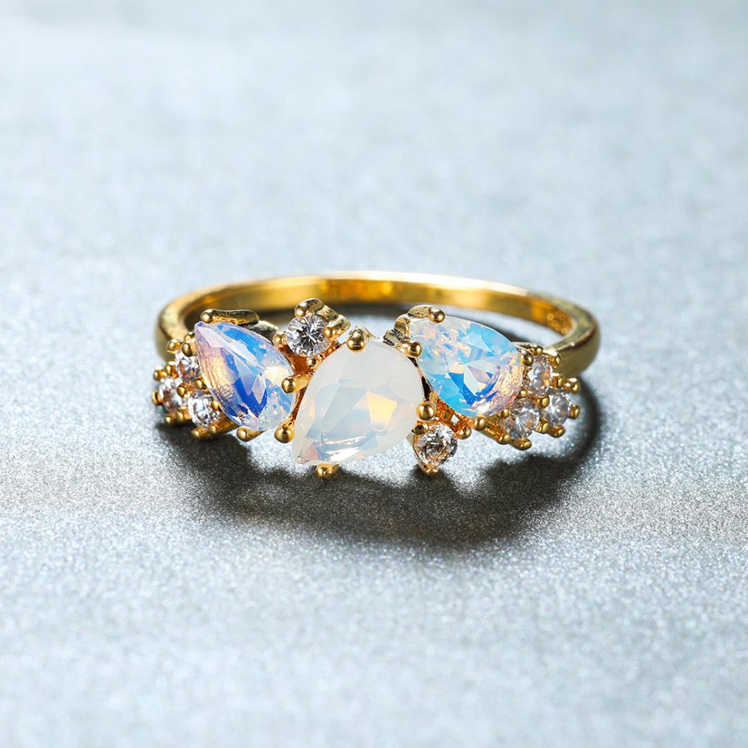 Enchanting Moonstone & Zirconia Ring