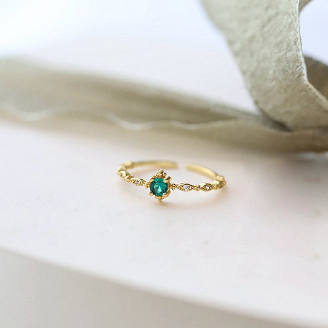 Luxury Emerald Silver Adjustable Ring