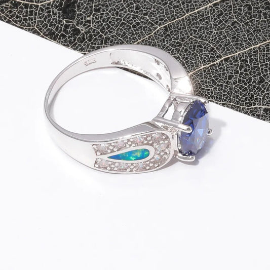 Schicker Saphir & Blauer Feueropal Ring