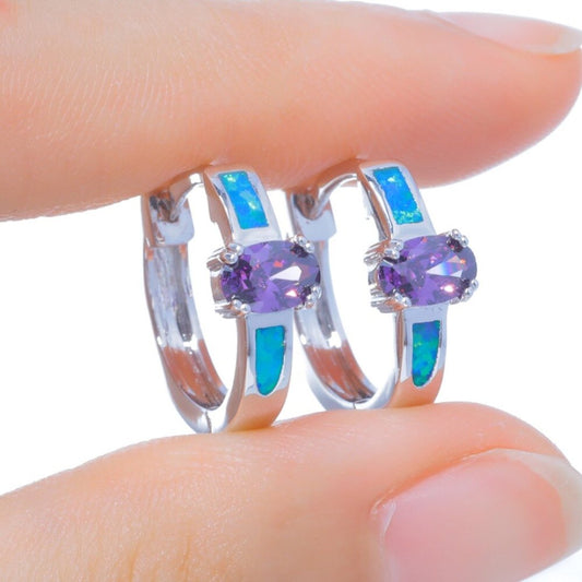 Schicke versilberte Ohrringe mit Amethyst und blauem Opal