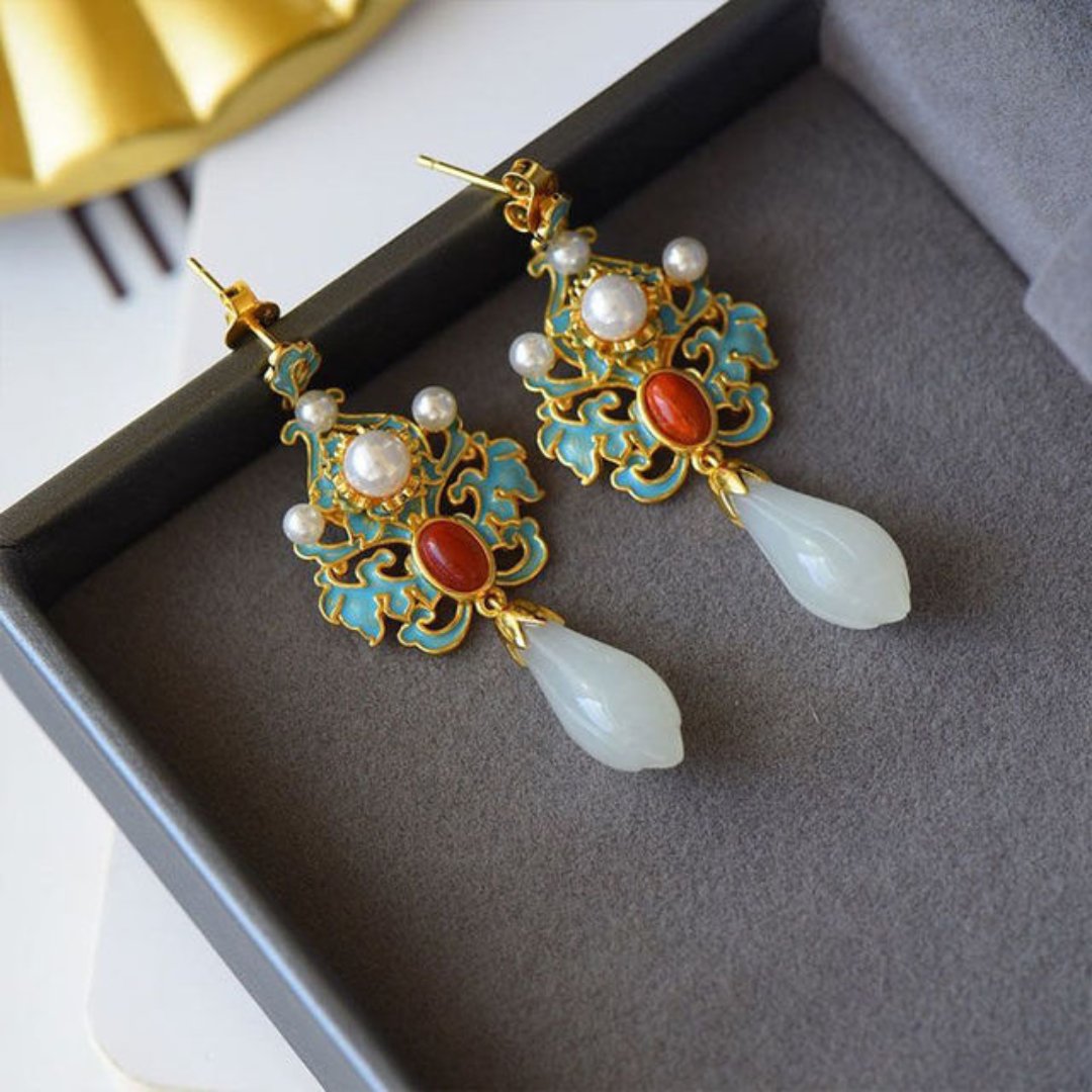 Retro White Magnolia Jade Pearl Earrings