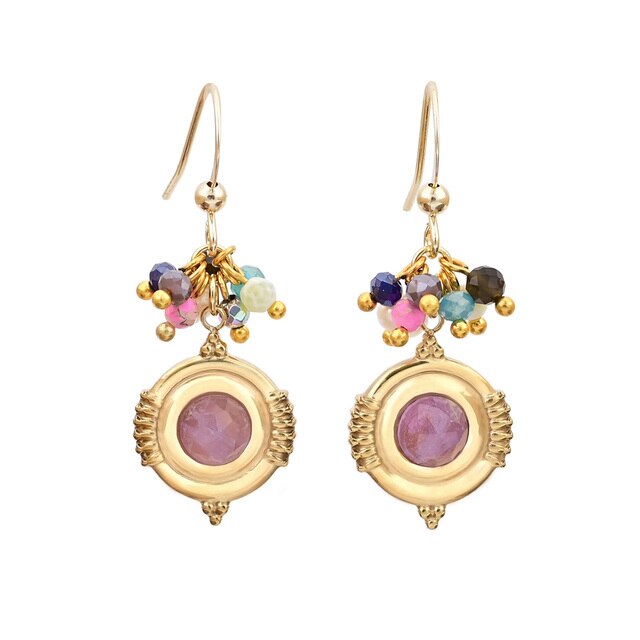 Ohrringe aus Natursteinen im Boho-Design