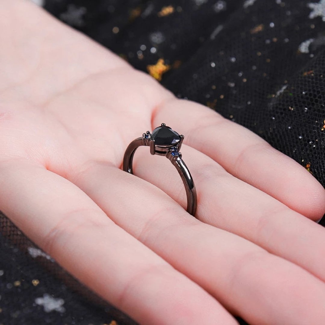 Vintage Herz Onyx &amp; Blauer Zirkonia Ring