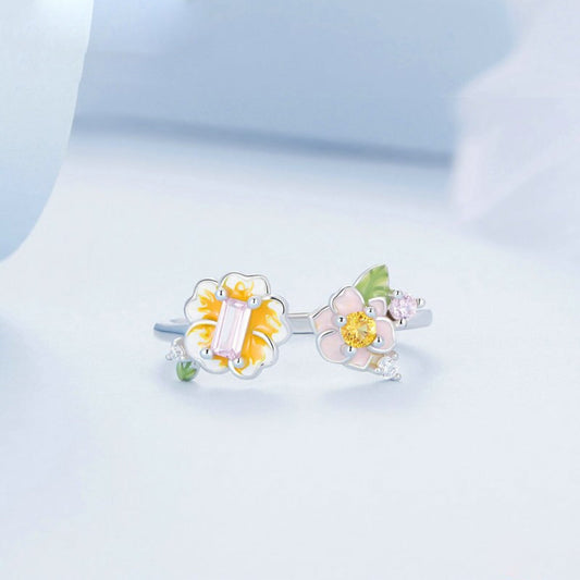 Pretty Spring Design Silver Adjustable Ring