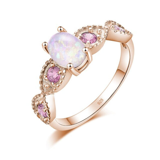 Weißer Feueropal-Ring aus Roségold