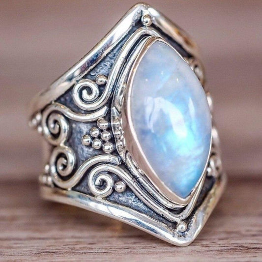 Vintage Moonstone Silver Ring