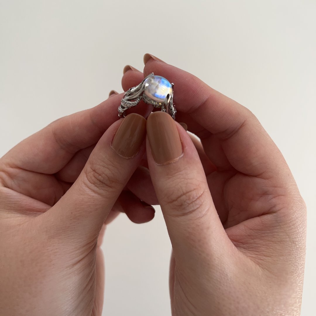 Vintage Moonstone Big Circular Cut Silver Ring