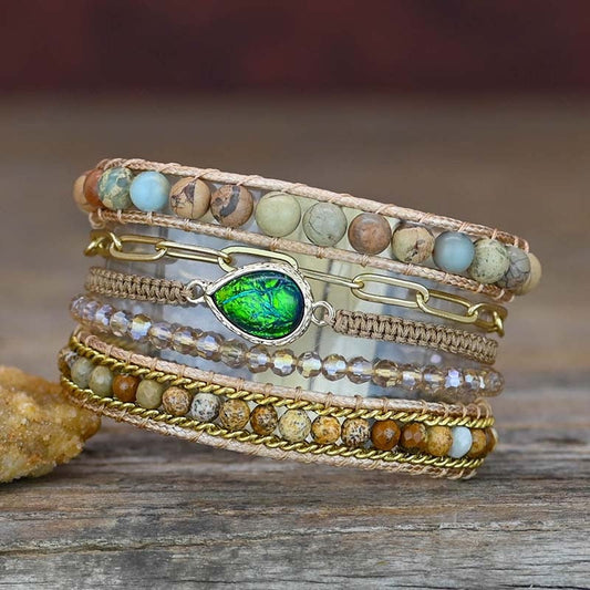 Spirituelles grünes Opal-Manschettenarmband