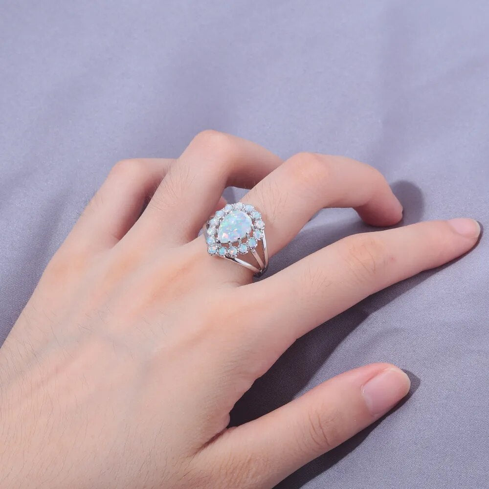 Vintage Royal Weißer Opal Versilberter Ring