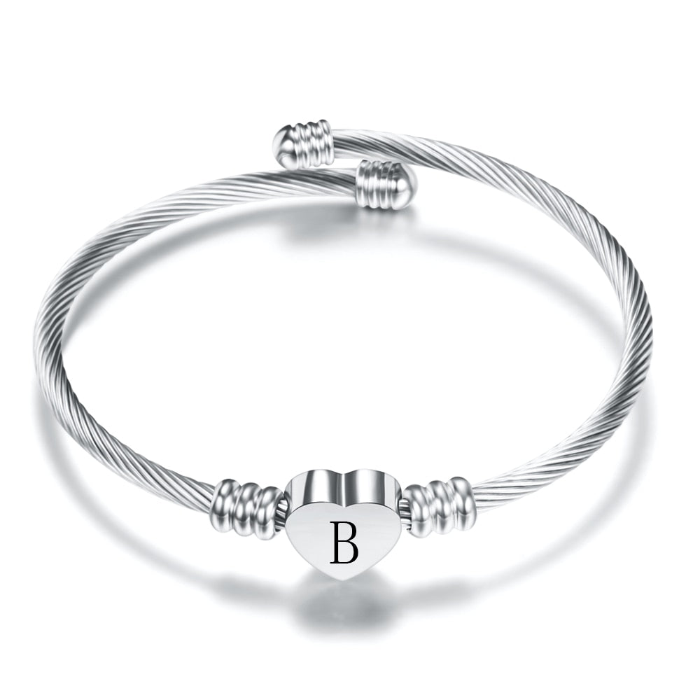 Buchstabenarmband