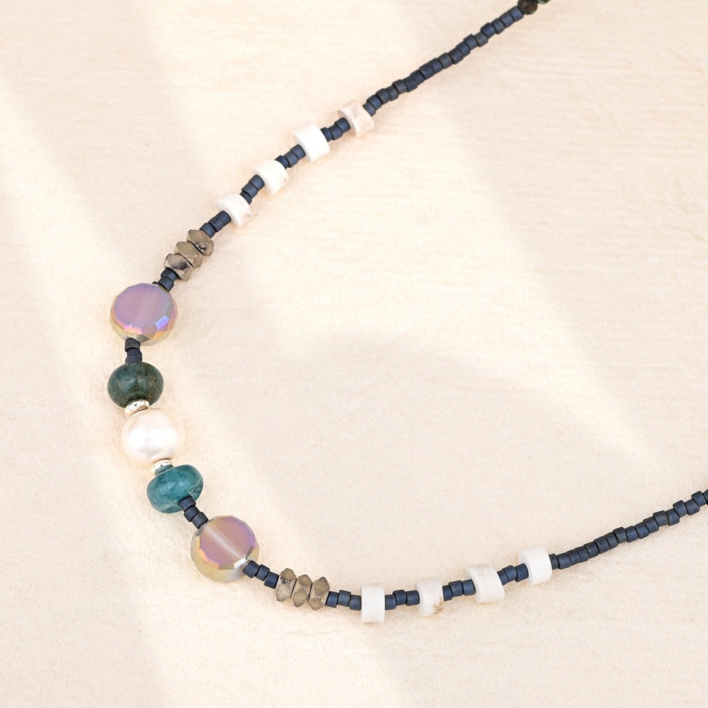 Elegante Boho Perlenkette
