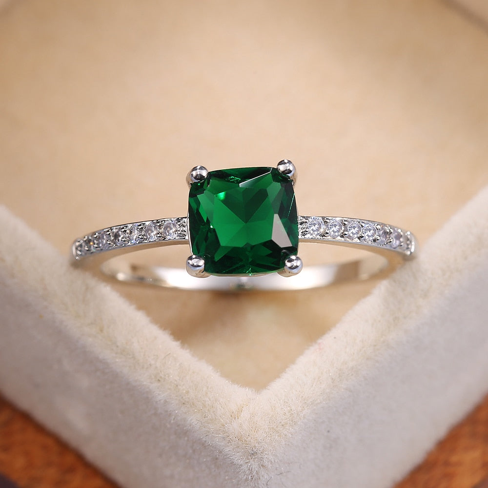 Stylish Topaz Silver Ring