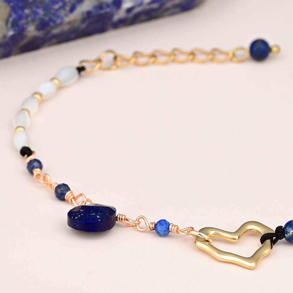 Stilvolles Herz-Lapislazuli-Armband 