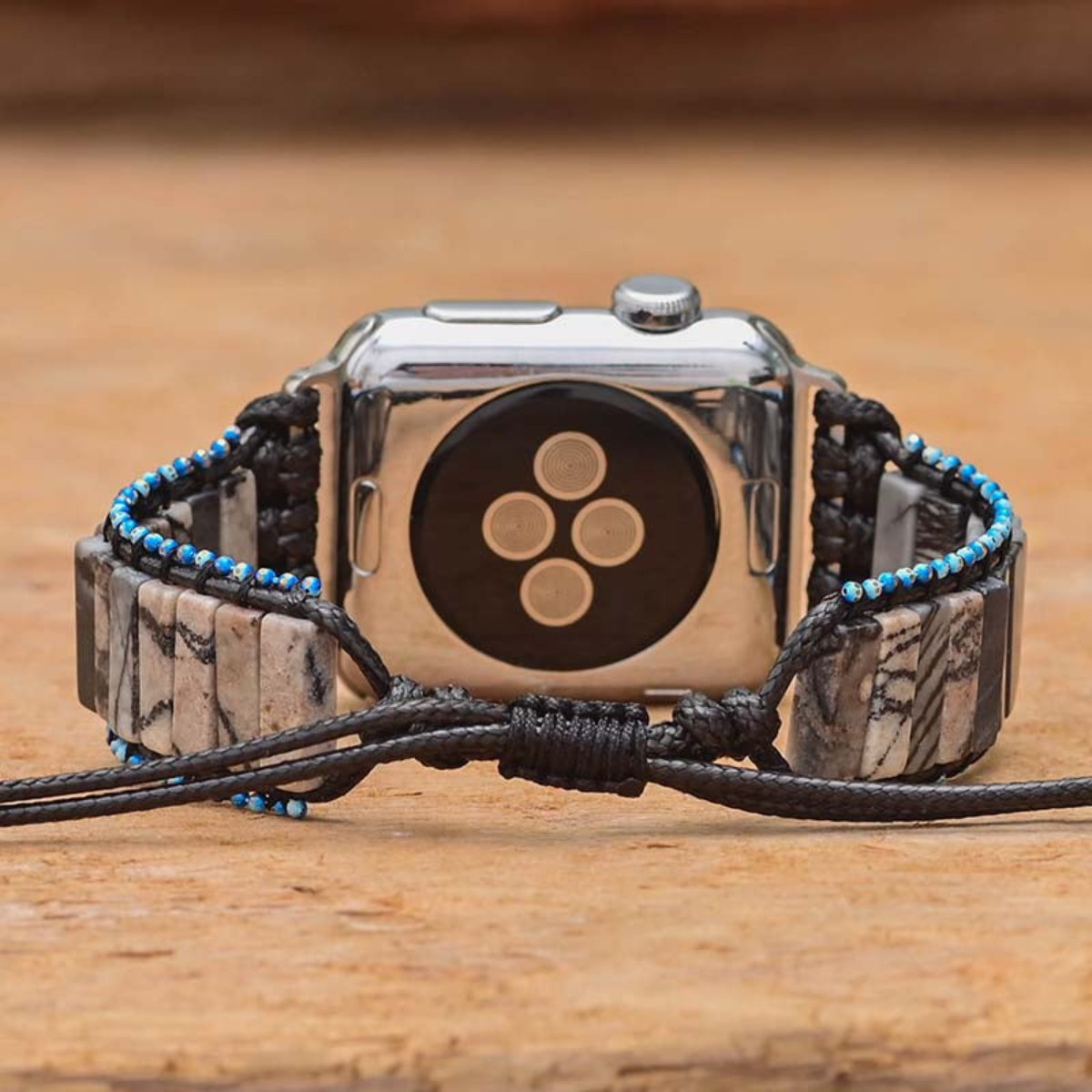 Exklusives Apple Watch-Armband mit Zebrasteinen