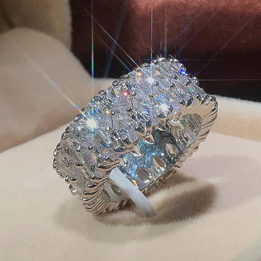 Enchanting Zirconia 925 Sterling Silver Ring