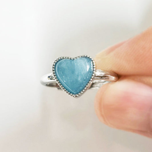 Verstellbarer Vintage-Ring in Herzform mit Aquamarin 