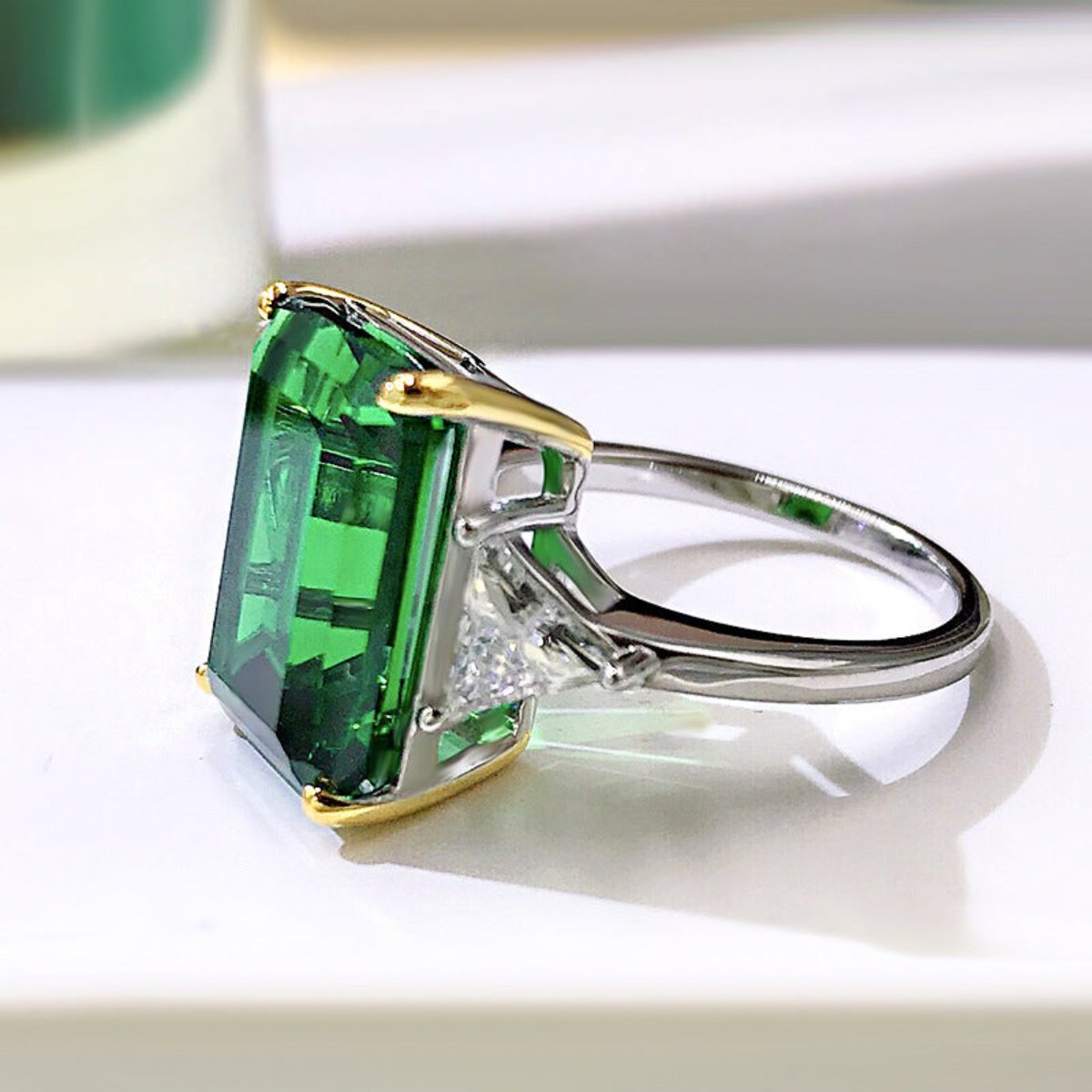 Luxury Emerald Sterling Silver Ring