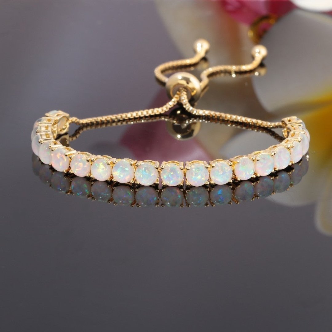 Spirituelles weißes Opal-Silberarmband 