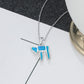 Glückseliger Elefant, blauer Opal-Silberanhänger
